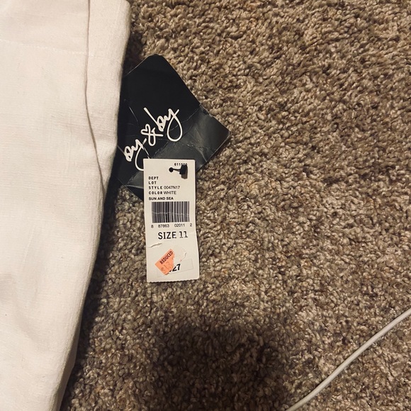 White Shorts - Picture 4 of 7